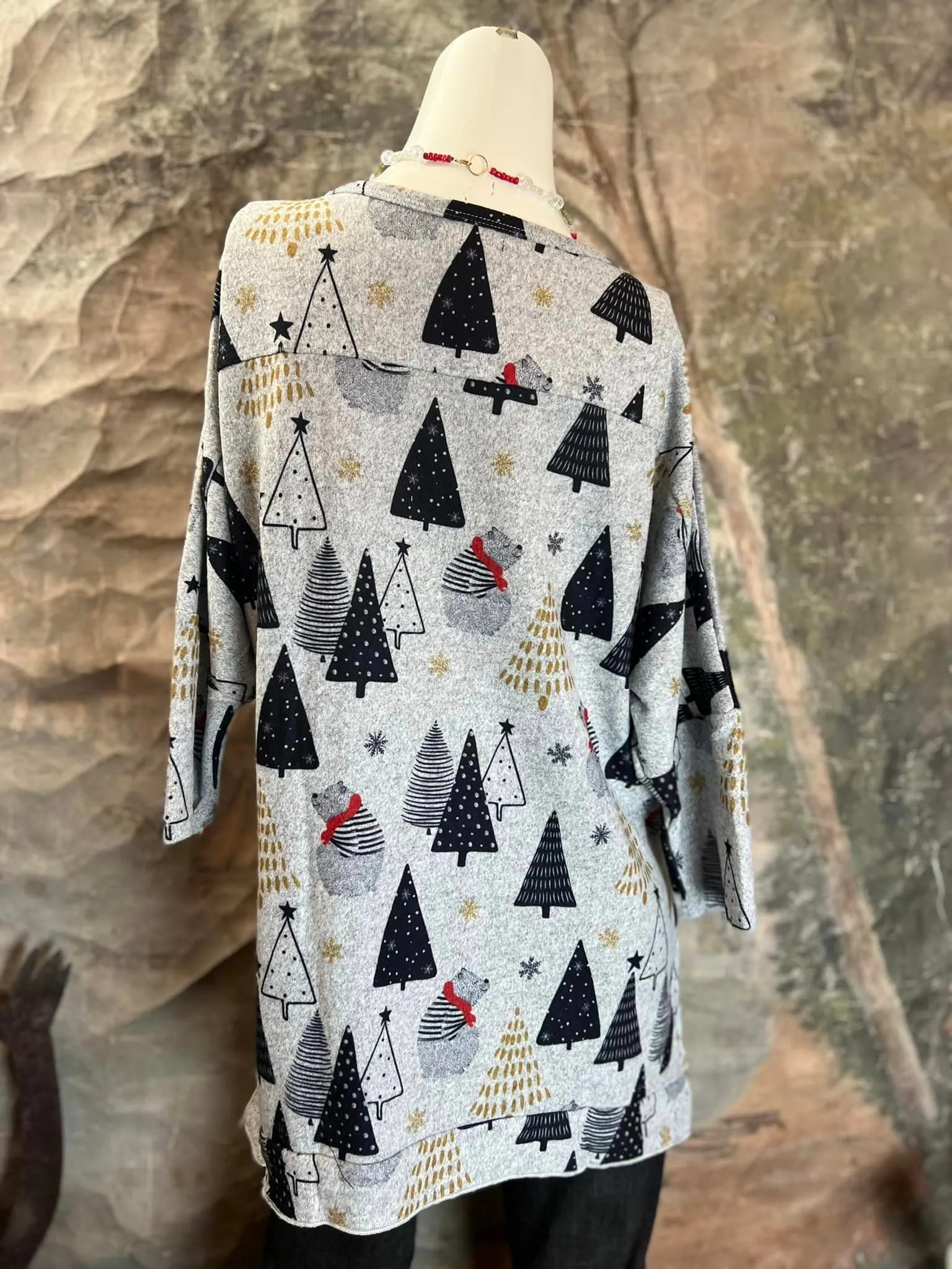 22656 Dolman Slvs Holiday Tops