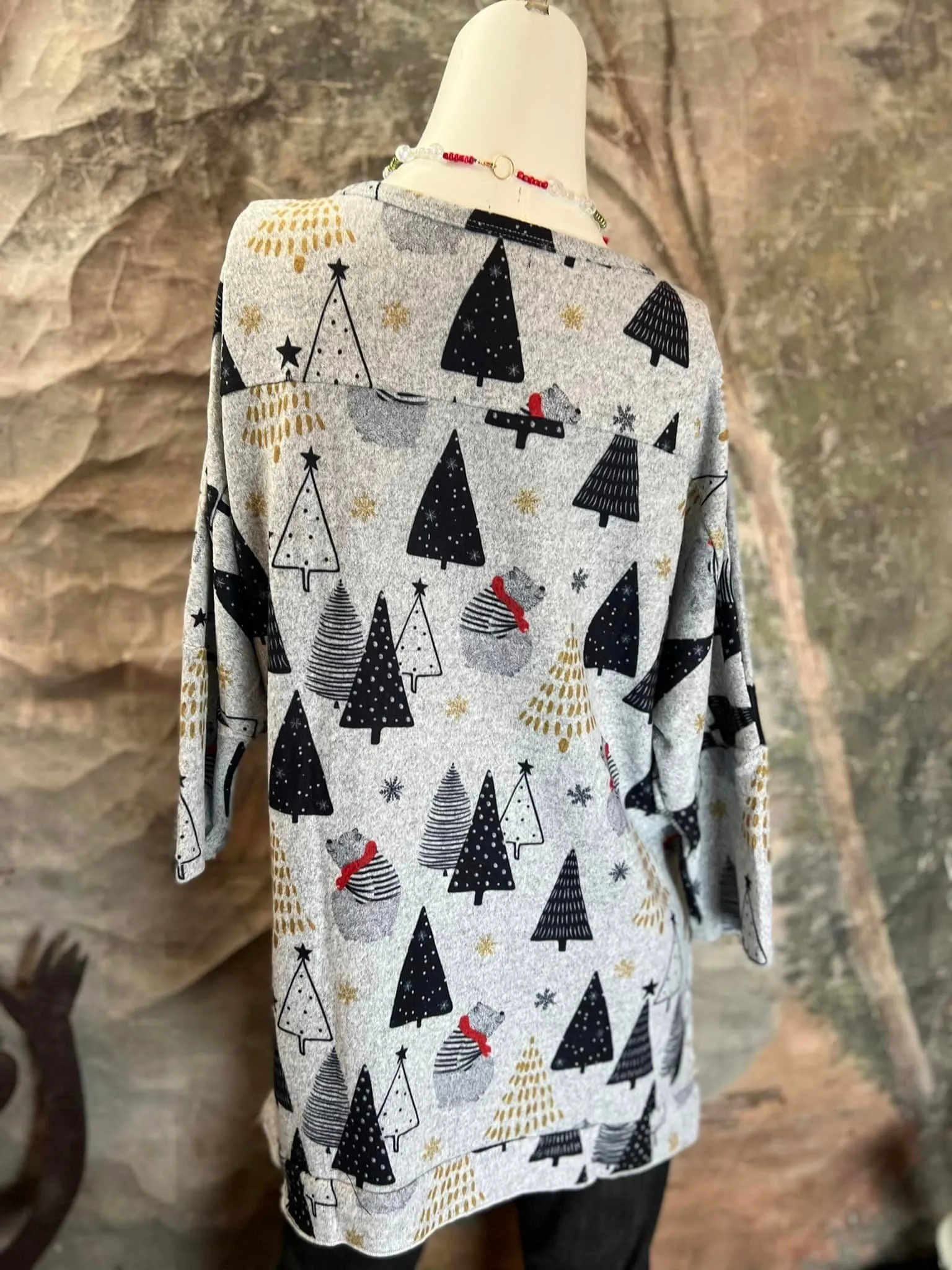 22656 Dolman Slvs Holiday Tops
