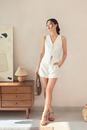 [Backorder] Diane Tie-Front Vest Top in White (with a detachable button placket)
