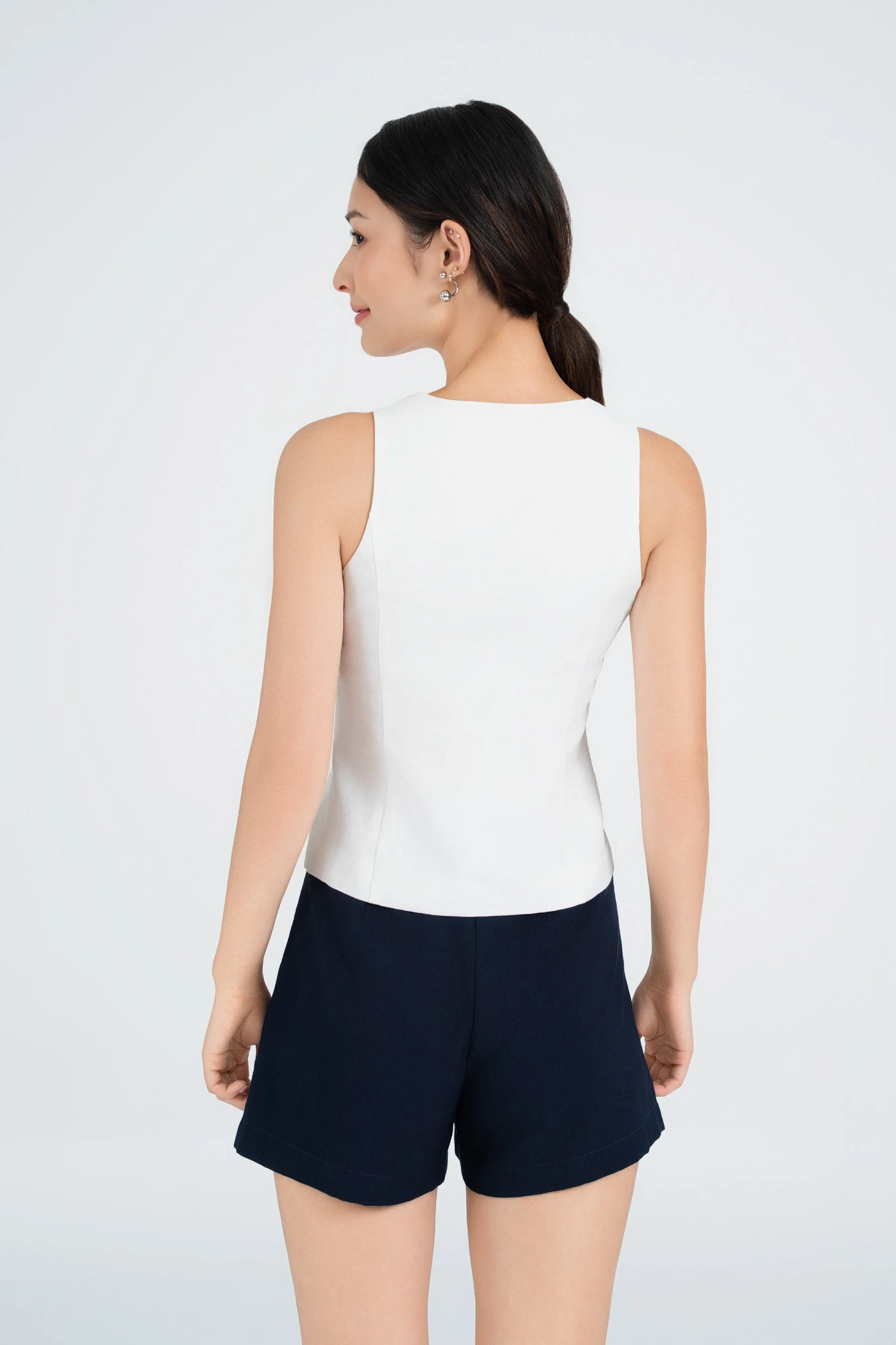 [Backorder] Diane Tie-Front Vest Top in White (with a detachable button placket)