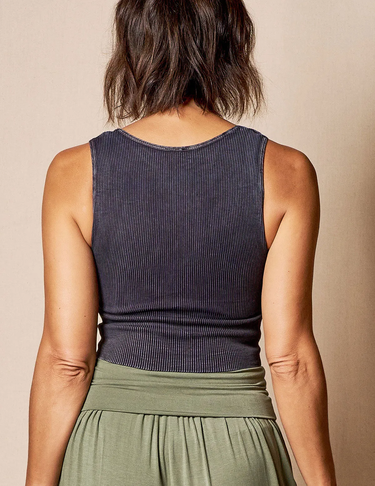 Control Fit Vintage Deep V Crop