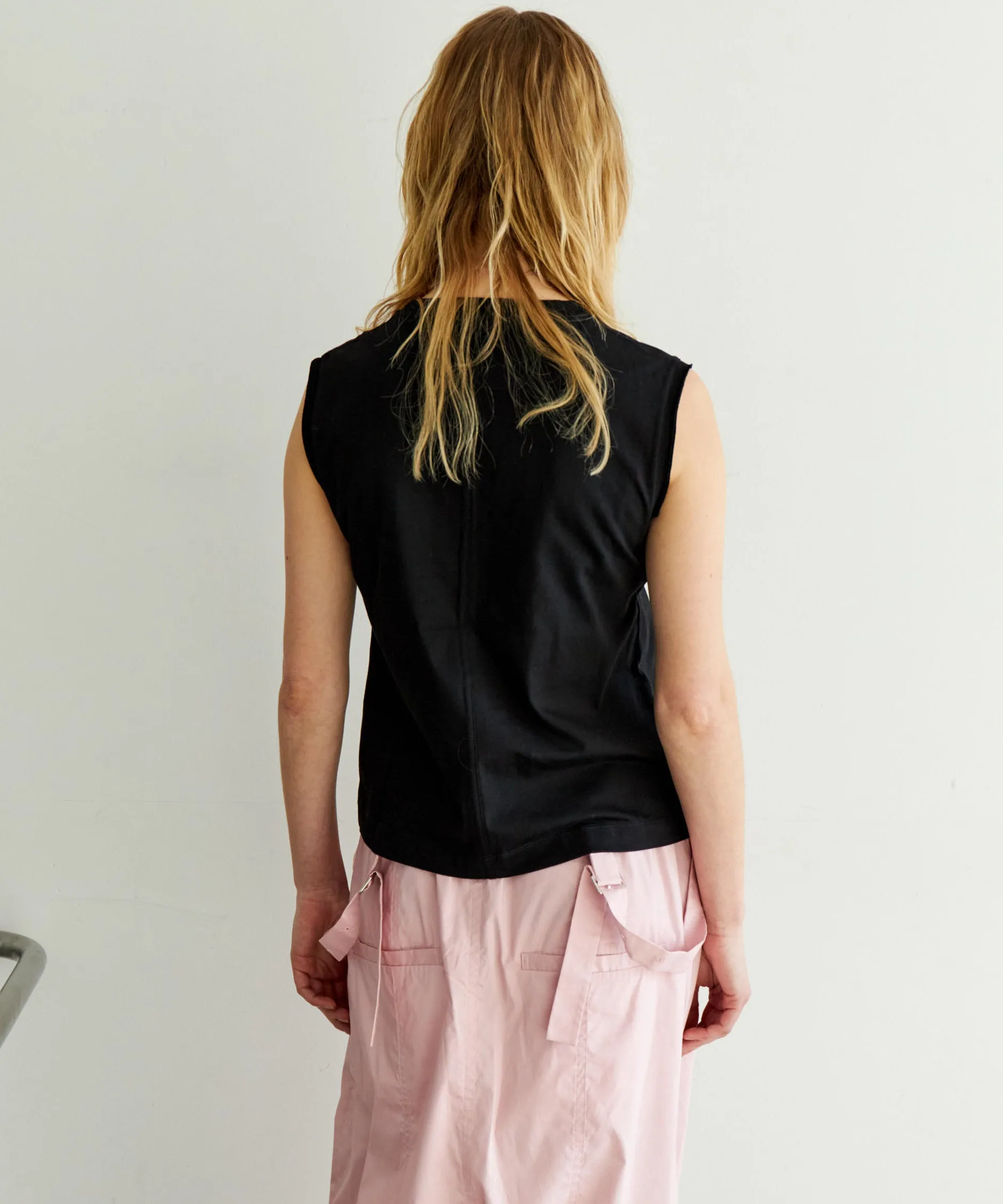Cutoff Sleeveless Tops