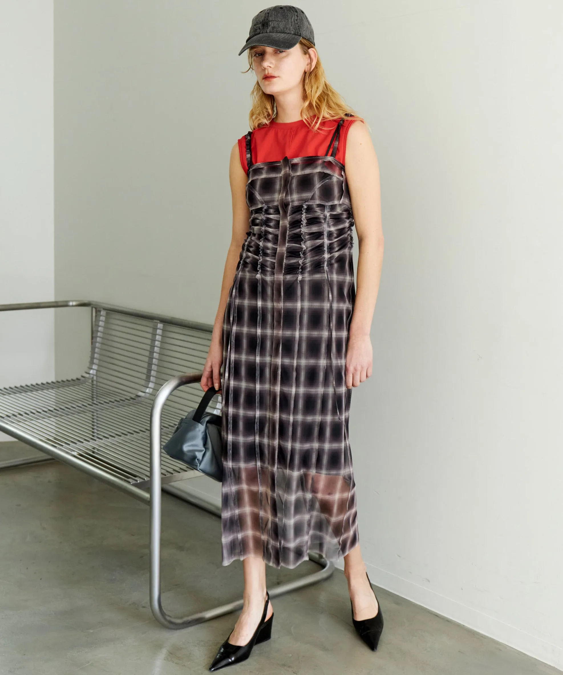 Cutoff Sleeveless Tops