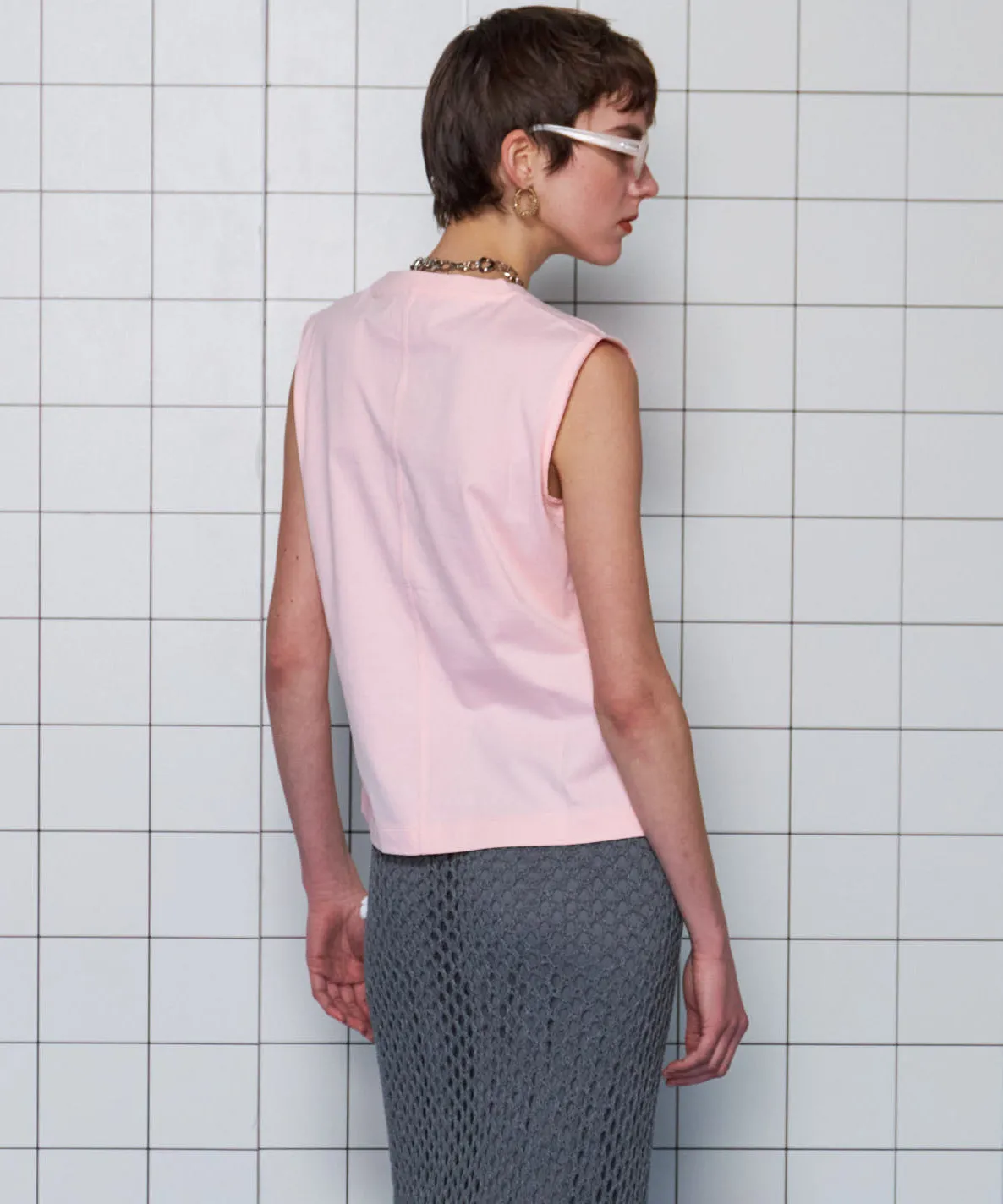 Cutoff Sleeveless Tops