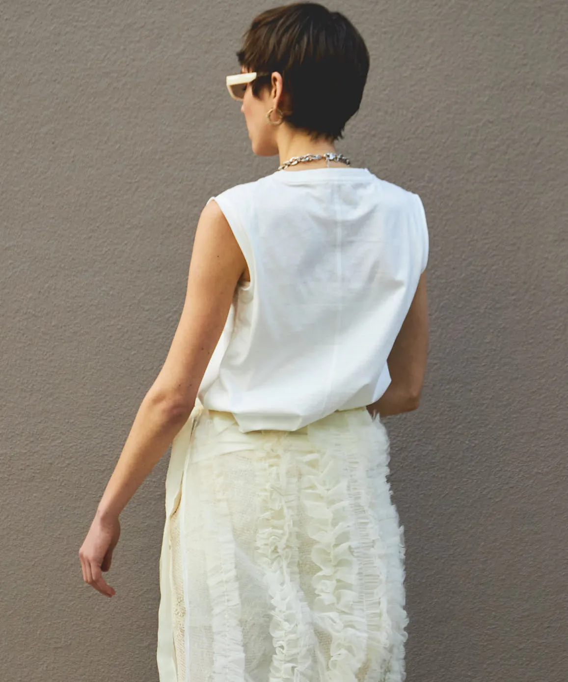 Cutoff Sleeveless Tops