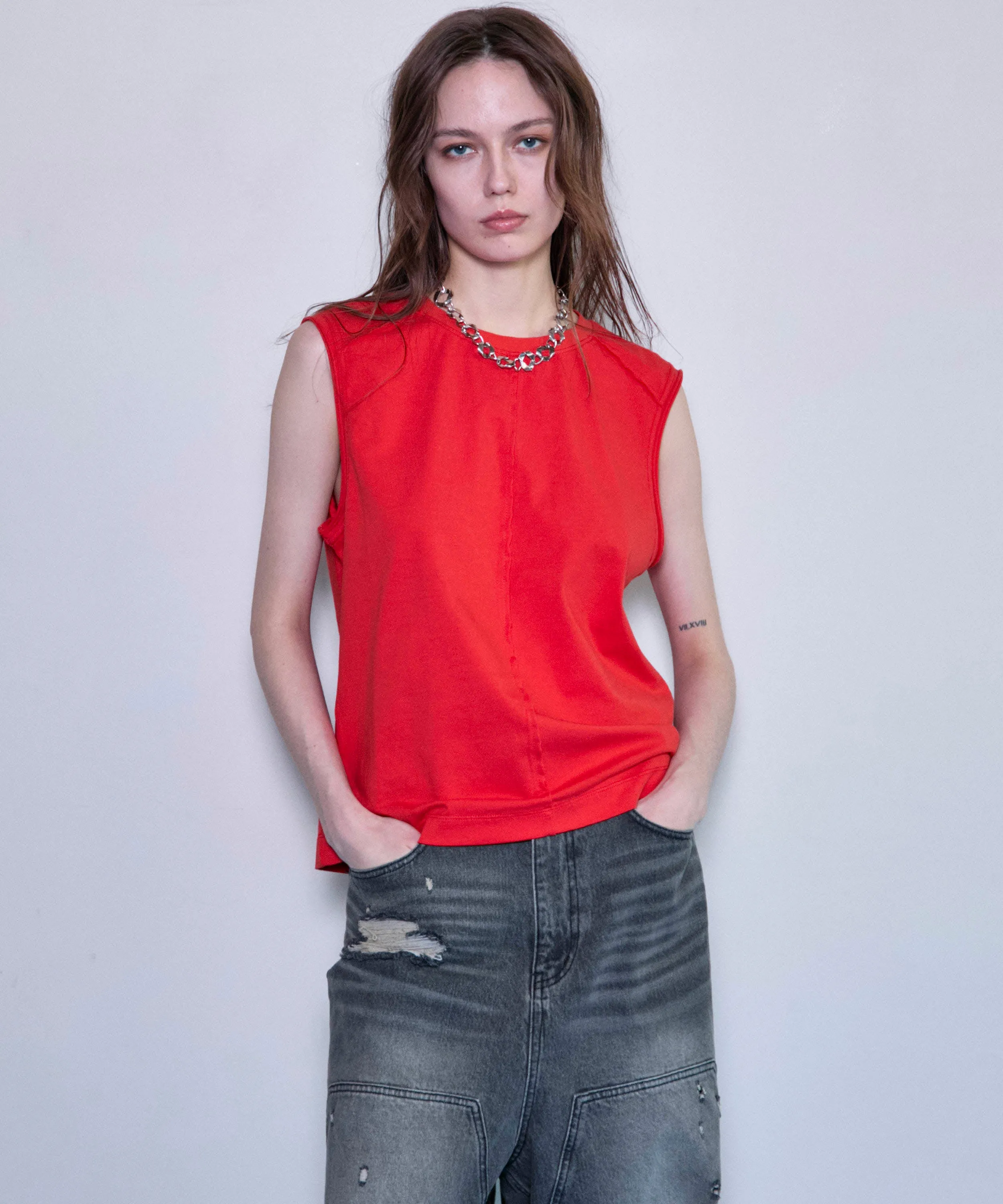 Cutoff Sleeveless Tops