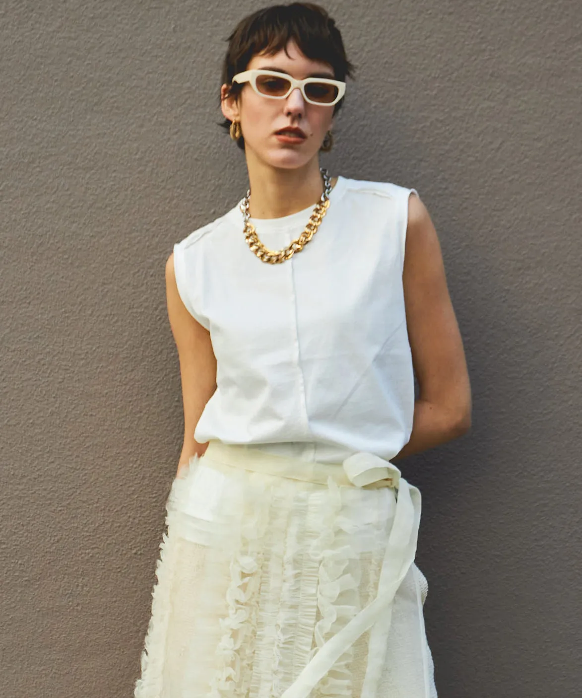 Cutoff Sleeveless Tops