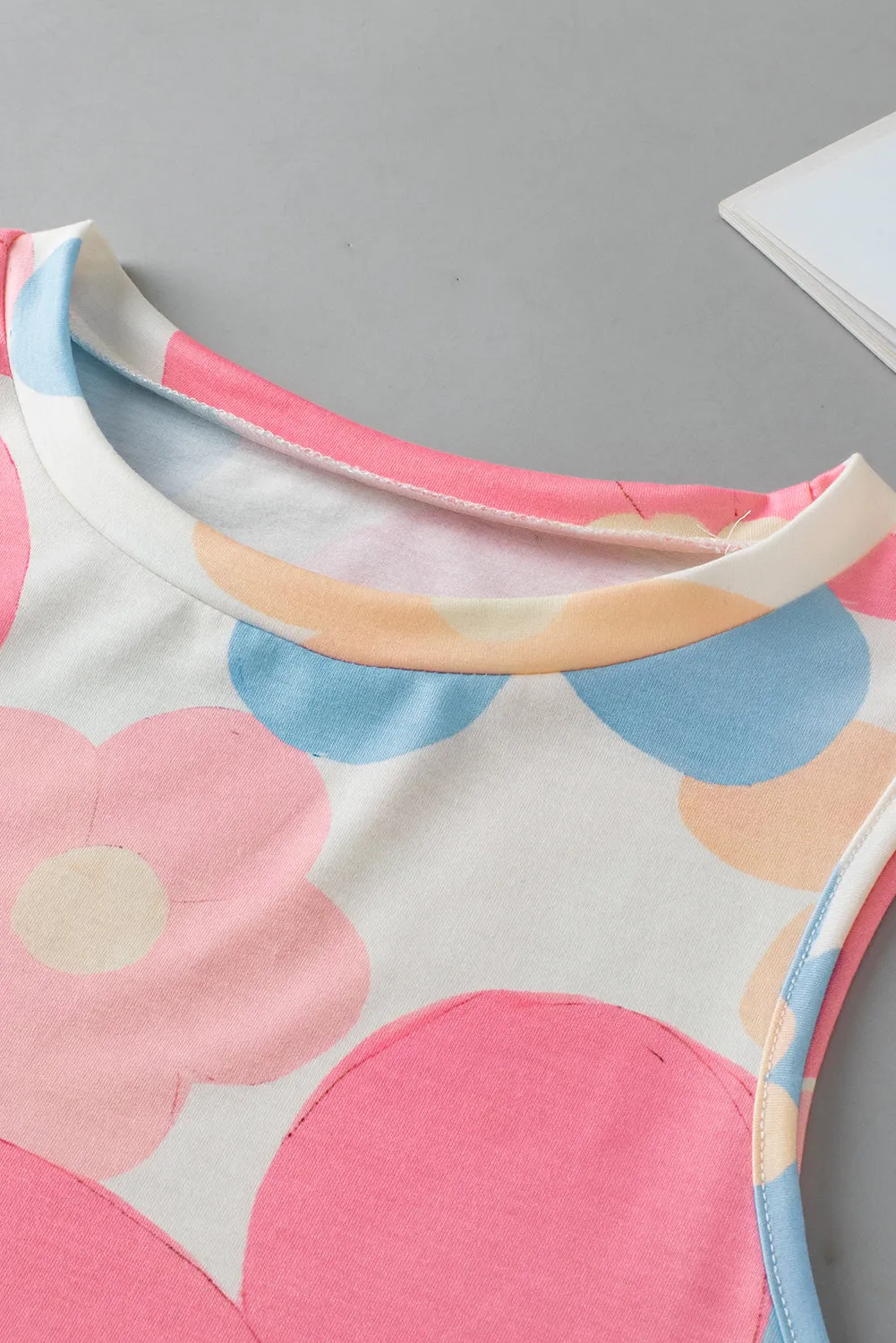 Floral Round Neck Sleeveless Top
