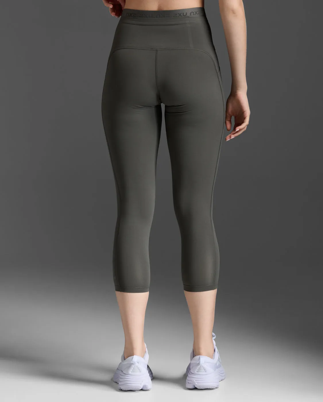 Form Stash Hi-Rise Compression 7/8 Tights with Pockets