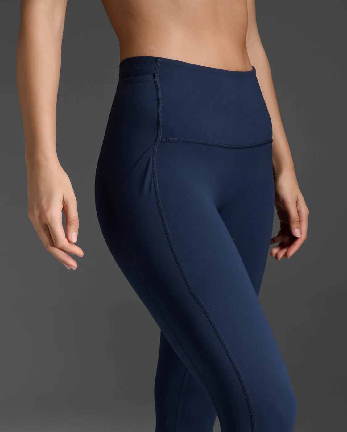Form Stash Hi-Rise Compression 7/8 Tights with Pockets
