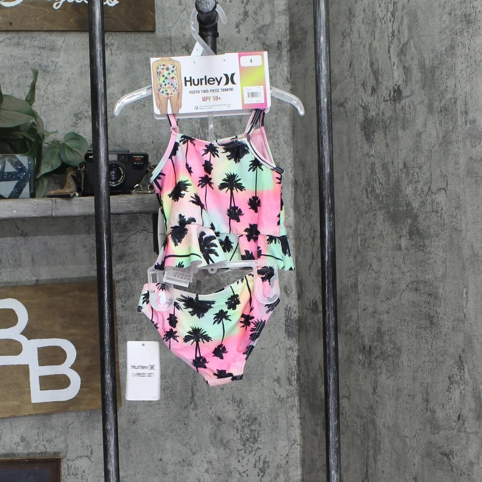Hurley Girls UPF 50  Palm Tree Tankini Swimsuit Set 167789b3bdadd8