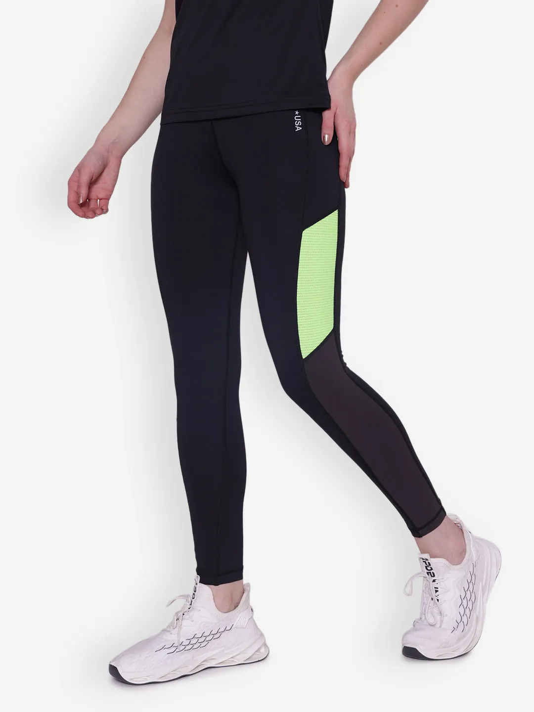 JUMP USA Women Black Solid Rapid-Dry Seamless Tights