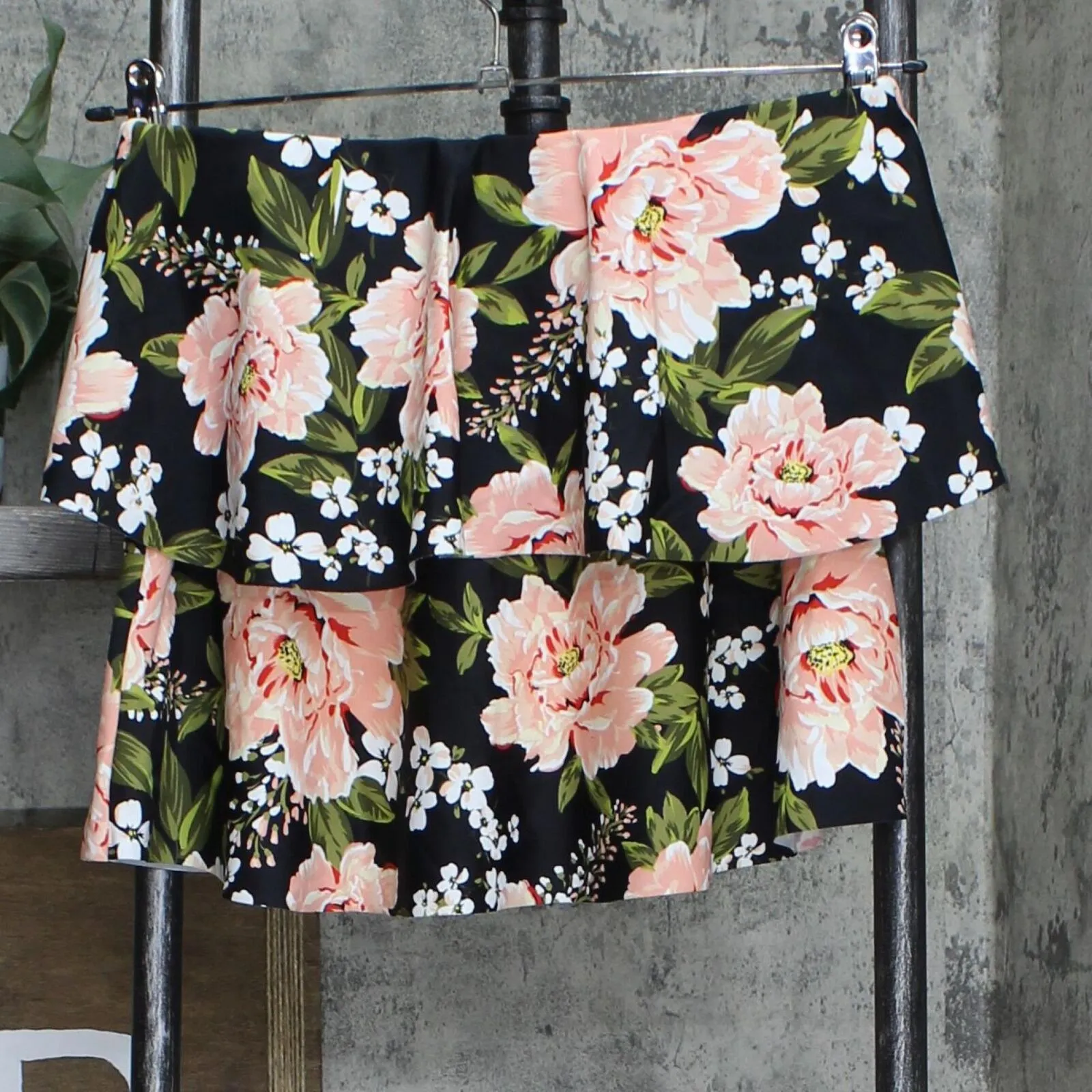 Kona Sol Strapless Floral Tiered Bandeau Tankini Top Black Medium