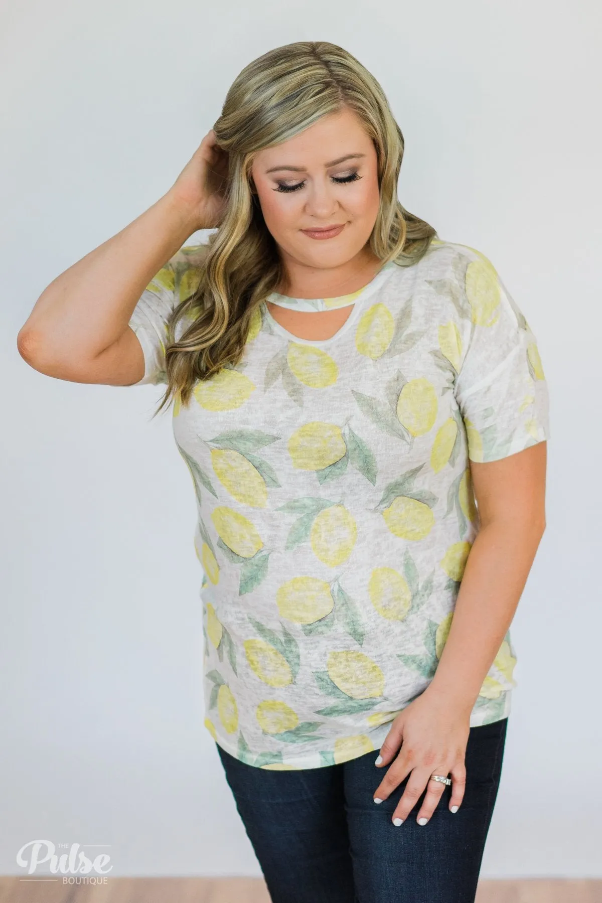 Lemon Squeeze Keyhole Top- Ivory