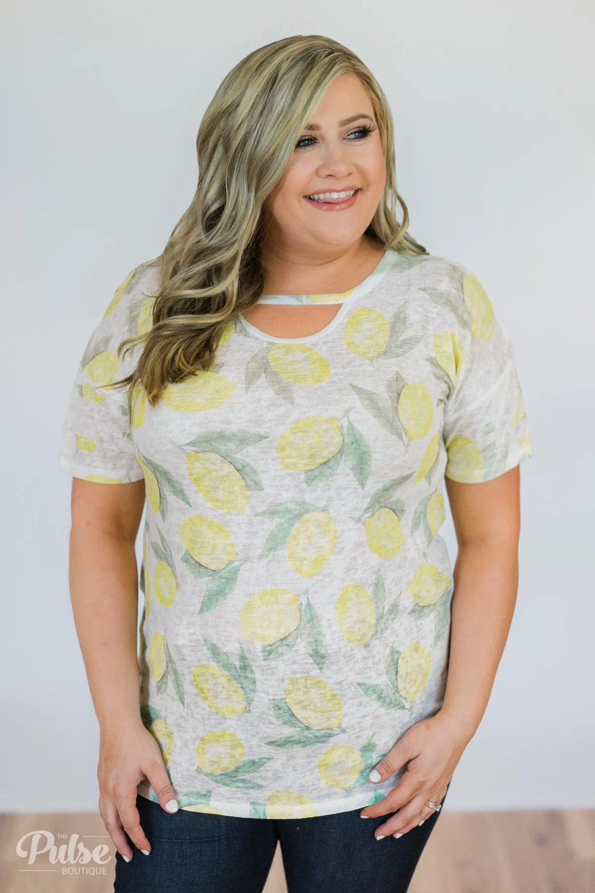 Lemon Squeeze Keyhole Top- Ivory