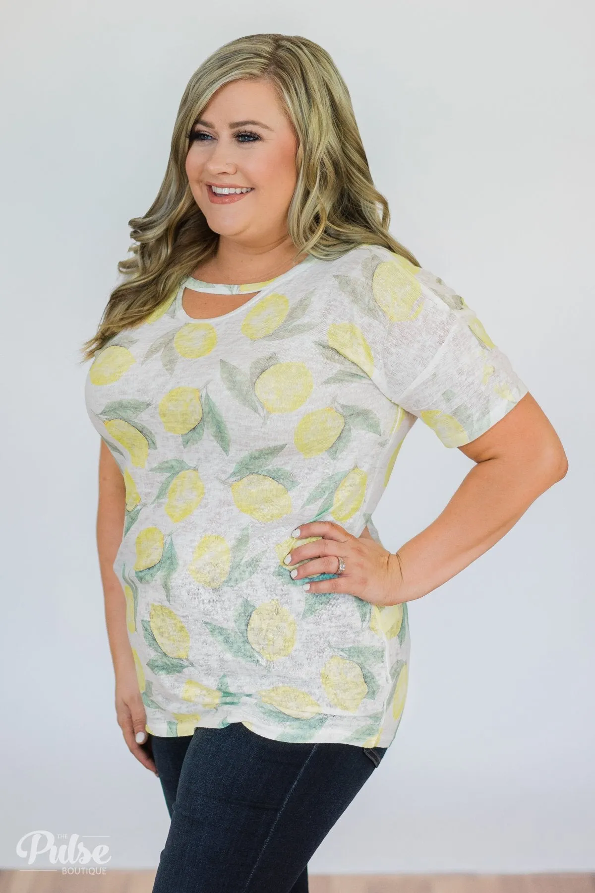 Lemon Squeeze Keyhole Top- Ivory