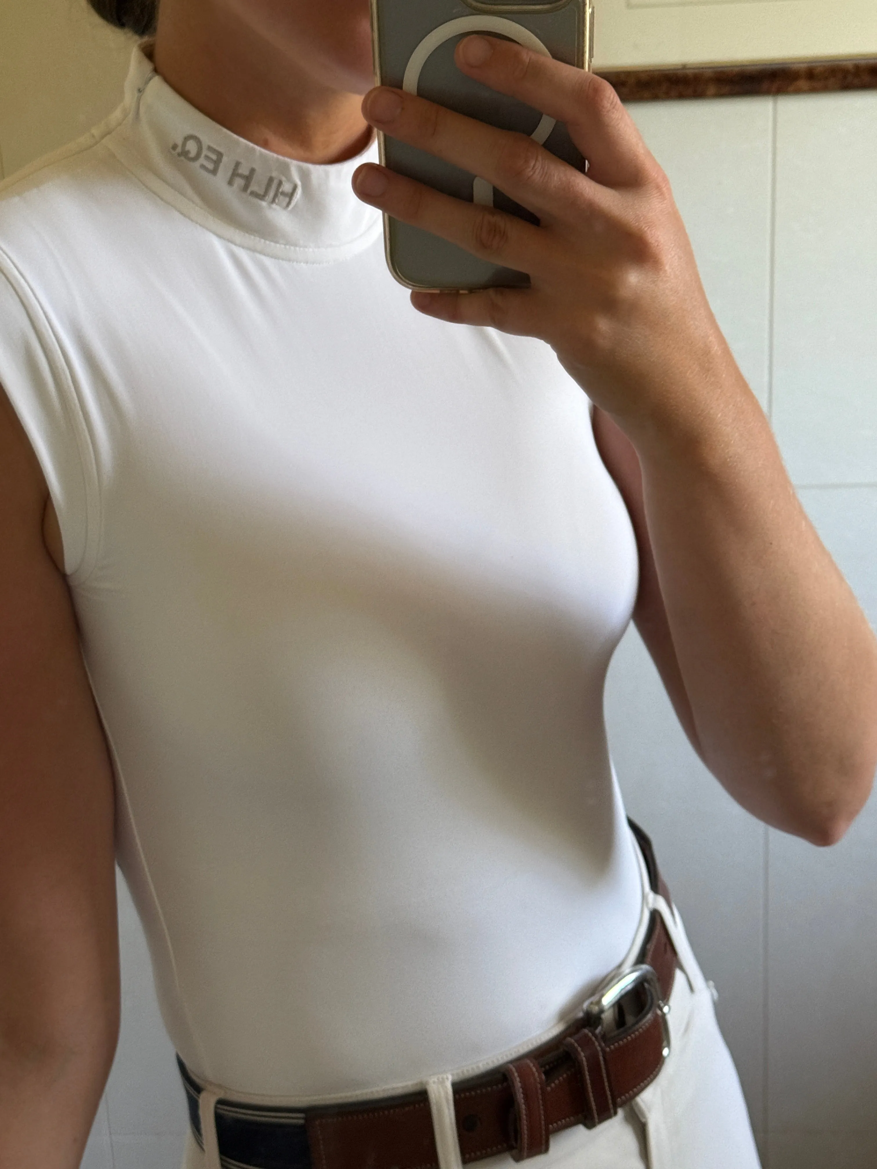 Modern Cap Sleeveless show shirt in White