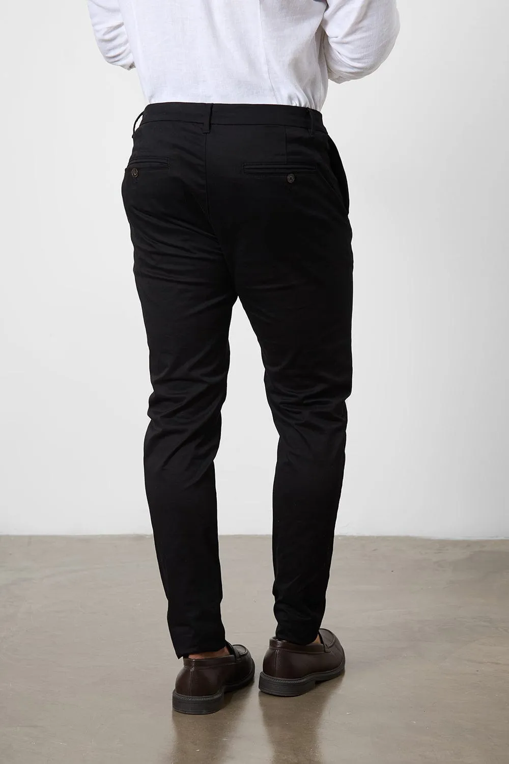 Muscle Fit Cotton Stretch Chino Trouser in Black