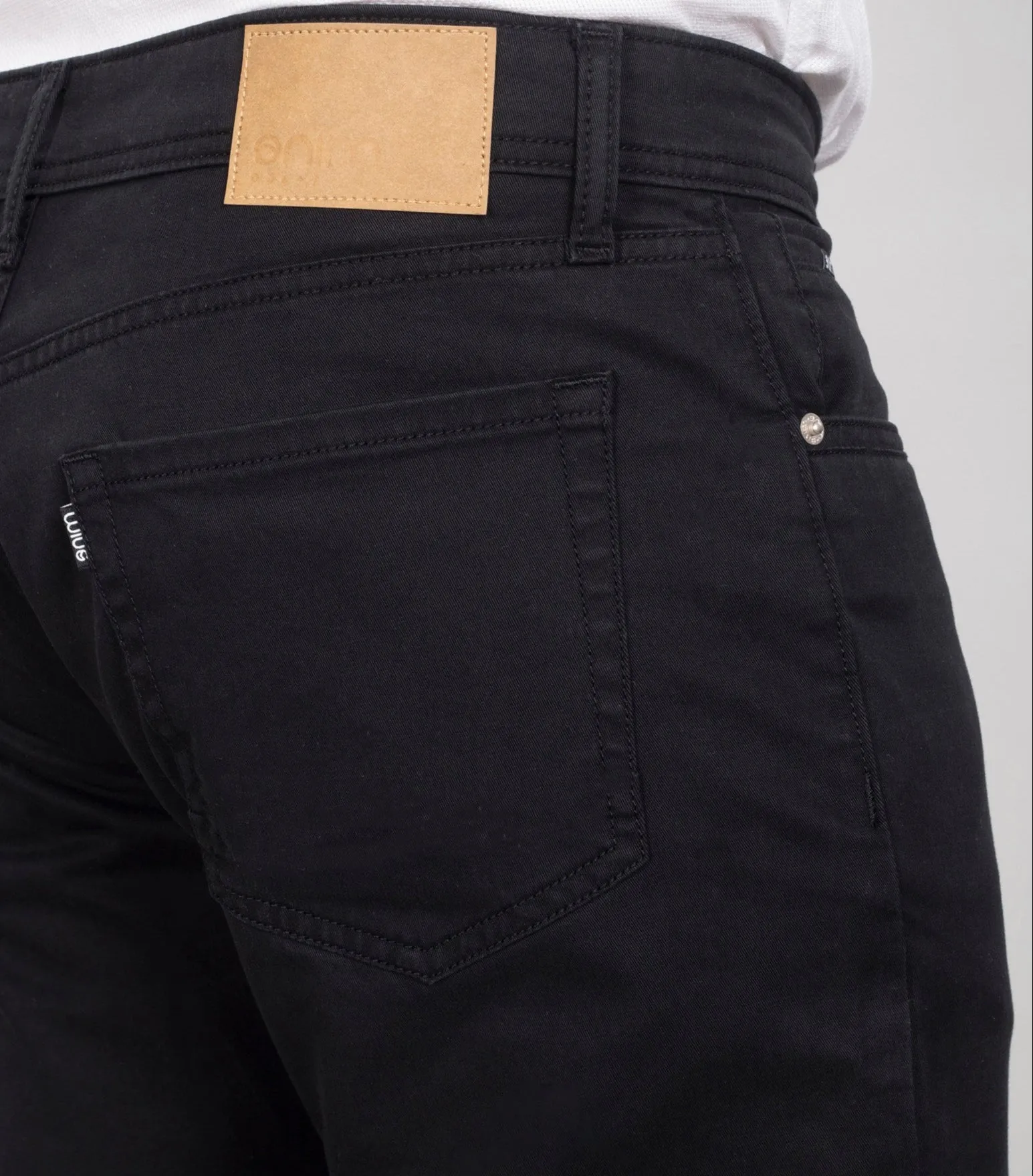 Pure Black Cotton Stretch Jeanos