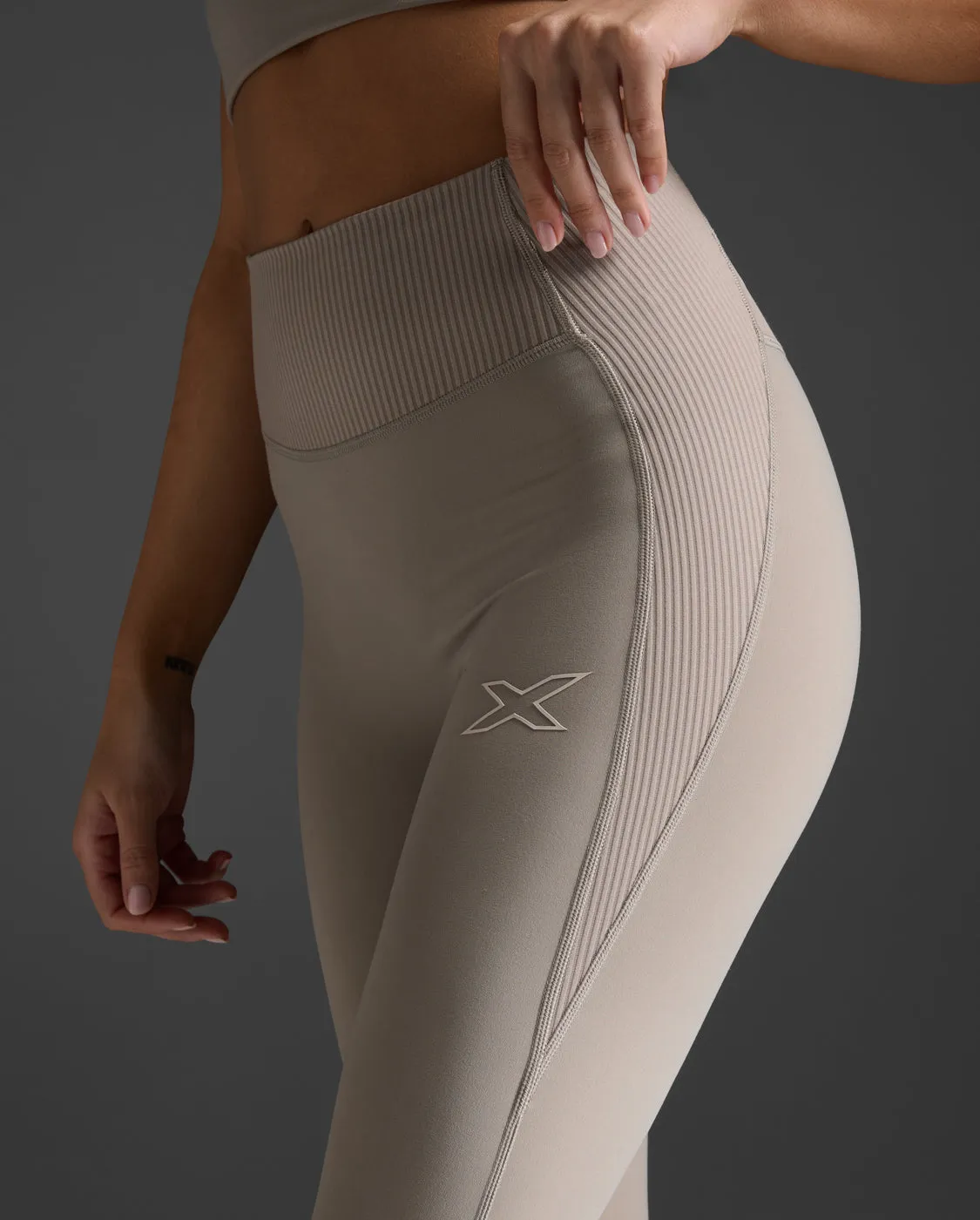 Ribbed Hi-Rise Compression Tights