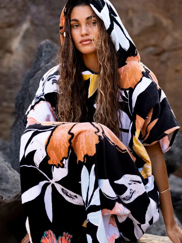 Roxy Womens Stay Magical Poncho Towel