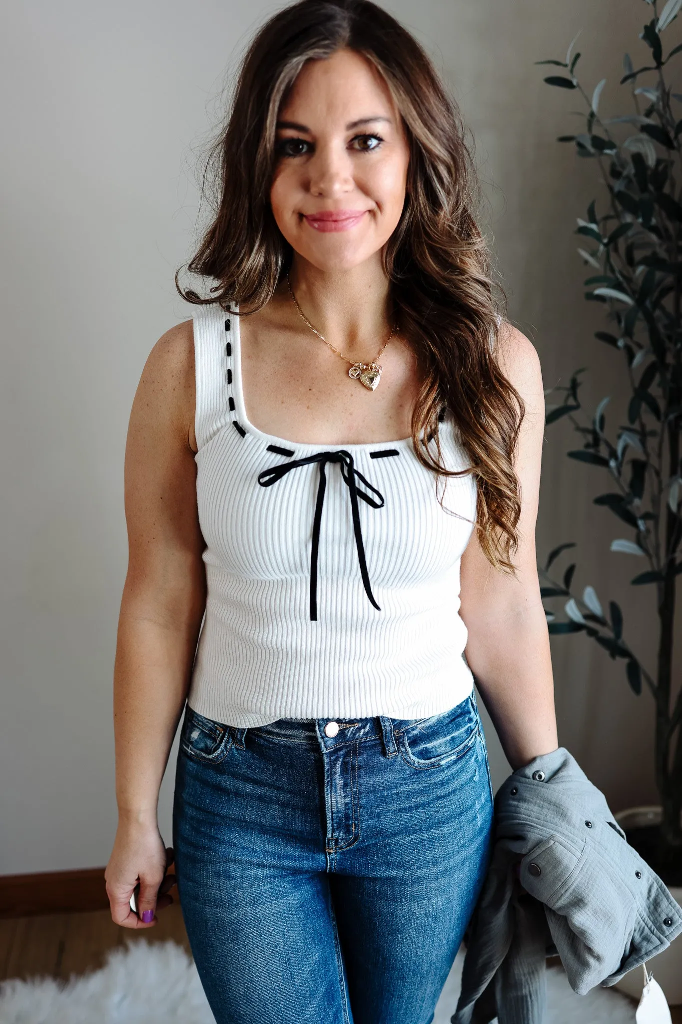 Ruby Bow Detailed Sweater Tank