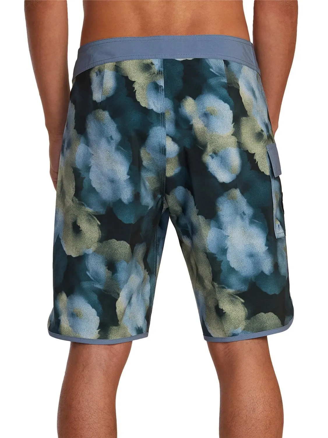 RVCA Men's Eastern 20" Trunk