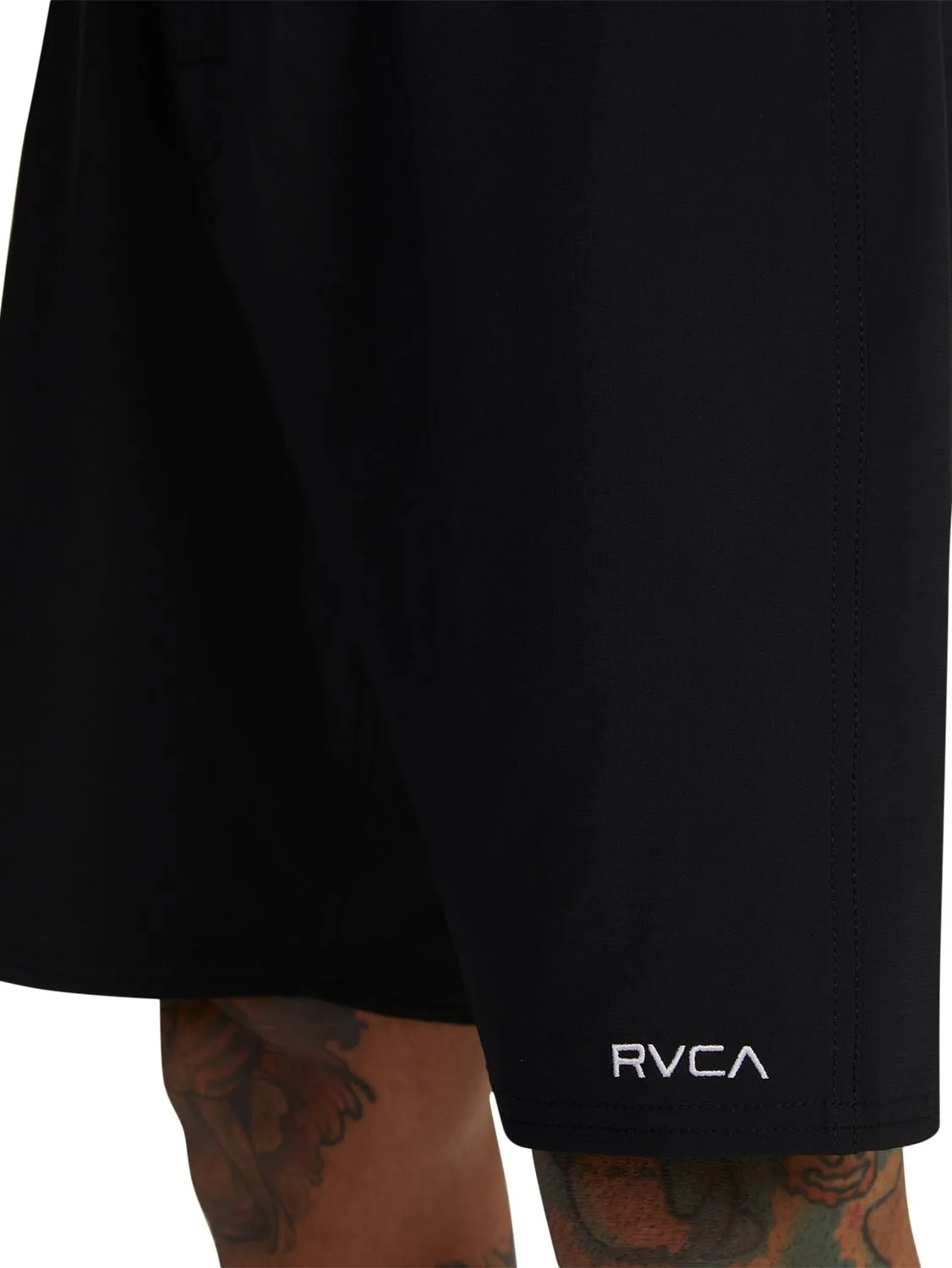 RVCA Men's Trunk Solid 19" Boardshort