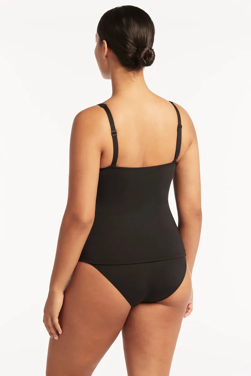 Sea Level Essentials Multifit Singlet