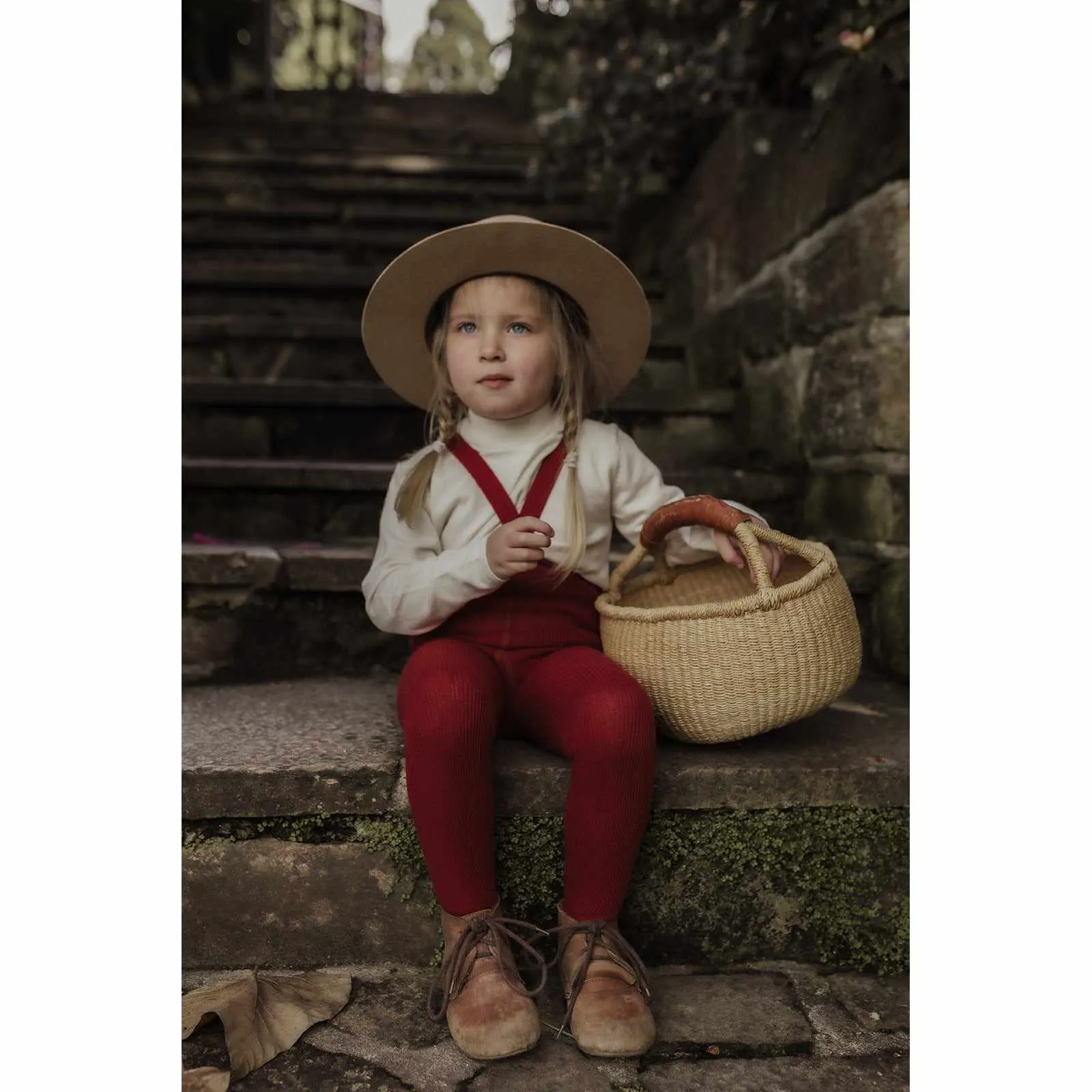 Silly Silas - Footed cotton tights with braces - Maple Leaf