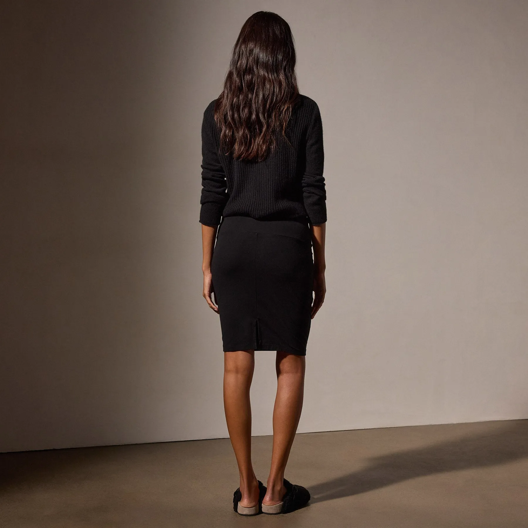 Stretch Lotus Rib Pencil Skirt - Black